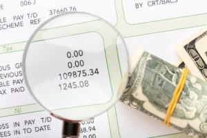 Intereses en Tarjetas: Cómo se Determinan y Por Qué Incrementan tu Deuda
