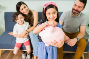 Educación Financiera para Niños: La Base Fundamental para su Futuro Económico
